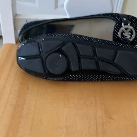 Michael Kors Black Polka Dot Women's Flats - Picture 6 of 7